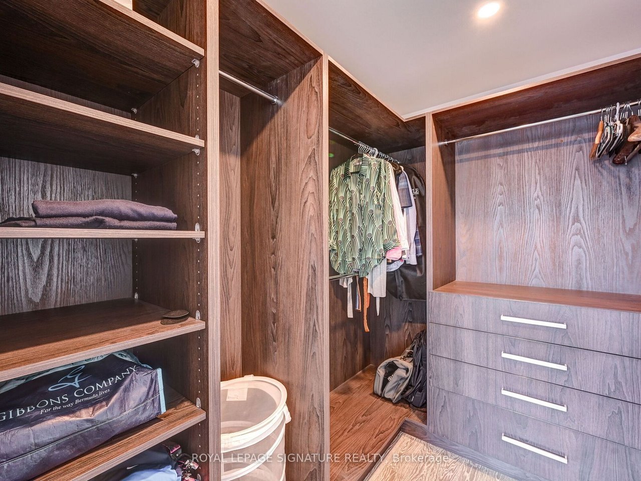 PRIME DOWNTOWN PENTHOUSE