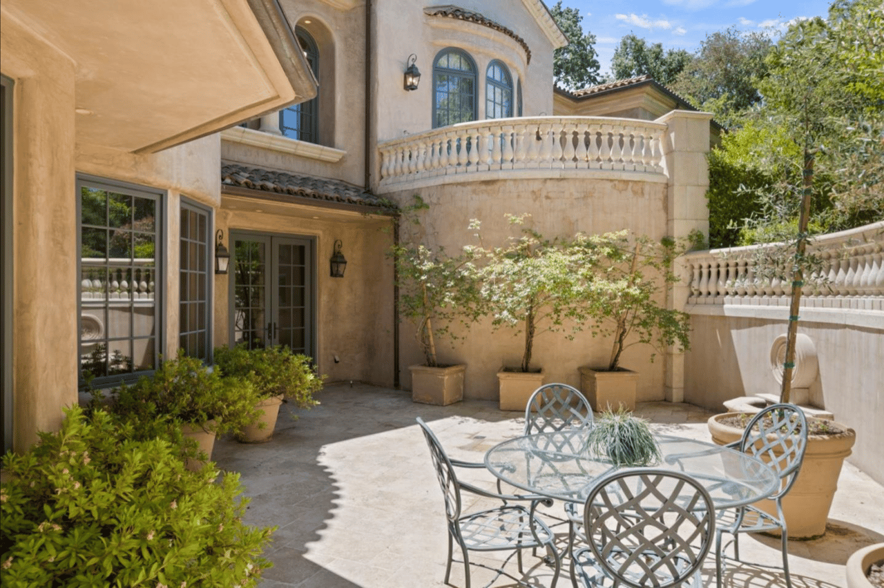 25751 Elena Rd, Los Altos Hills, CA 94022