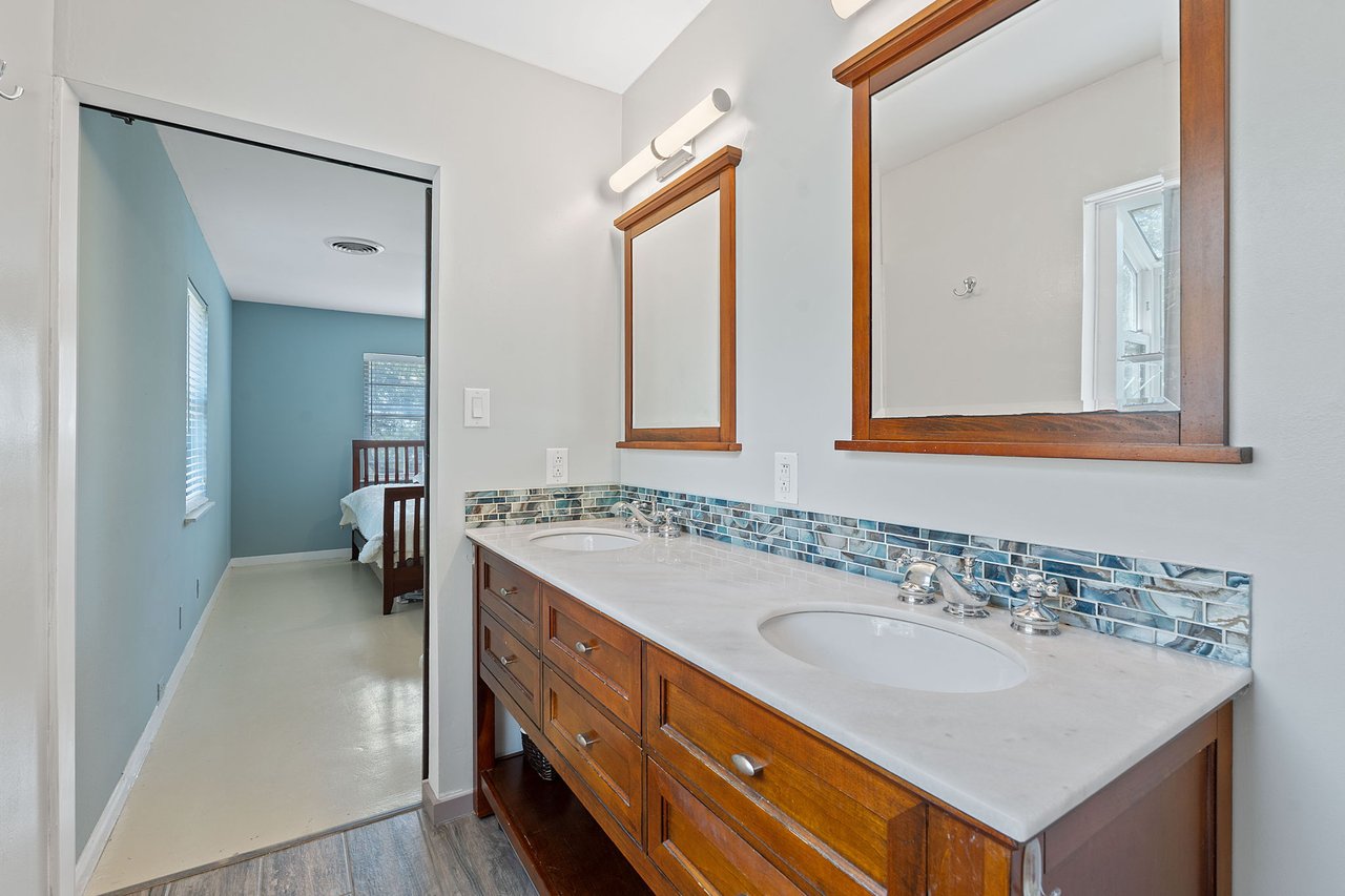 8705 S View Rd, Austin