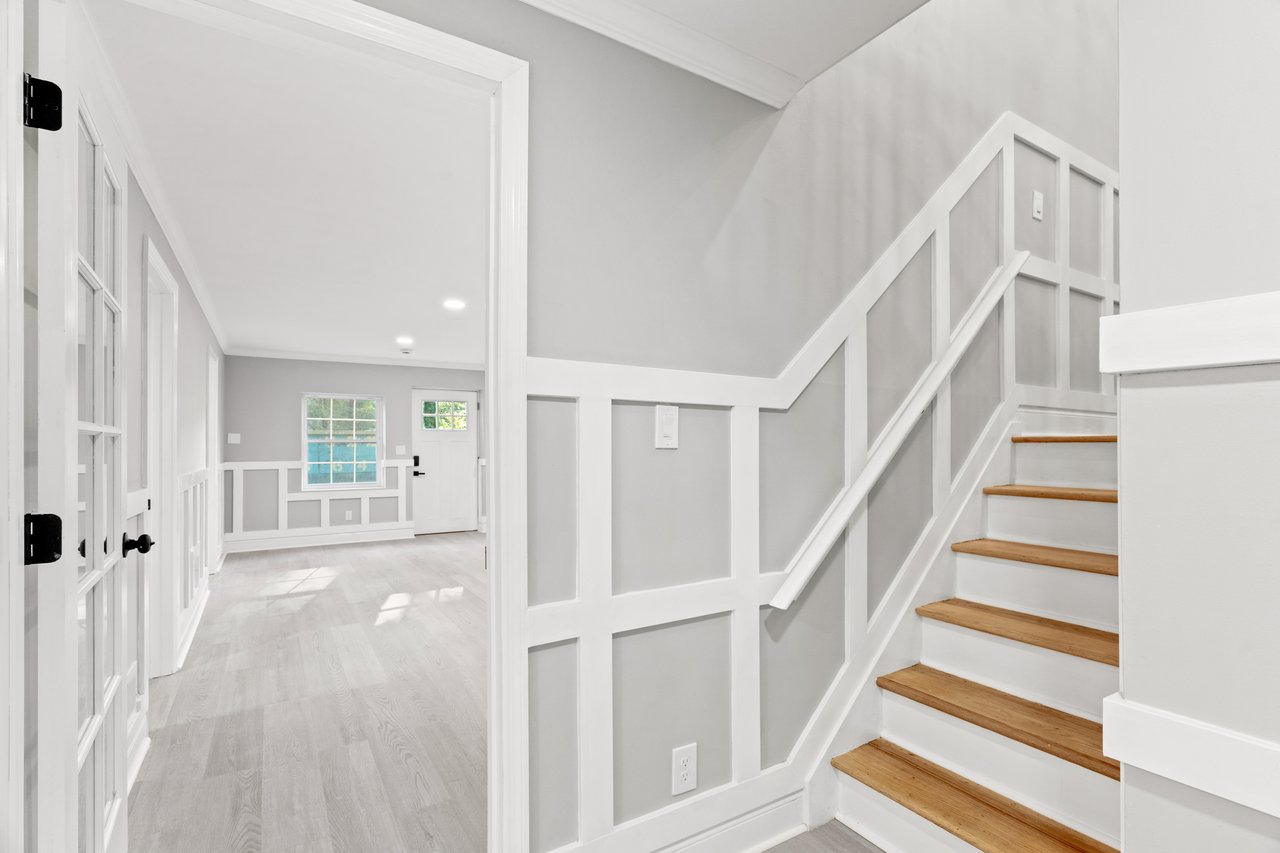 19 Marilyn St