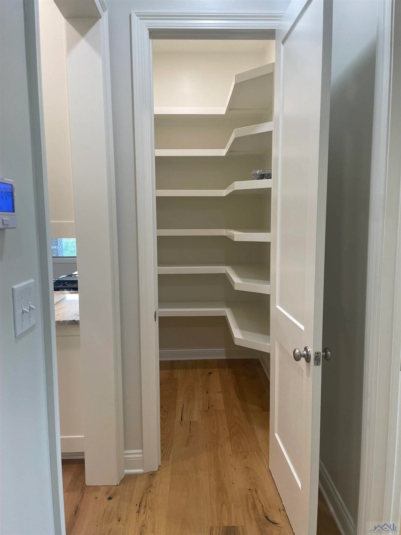 351 Ravensaide Dr