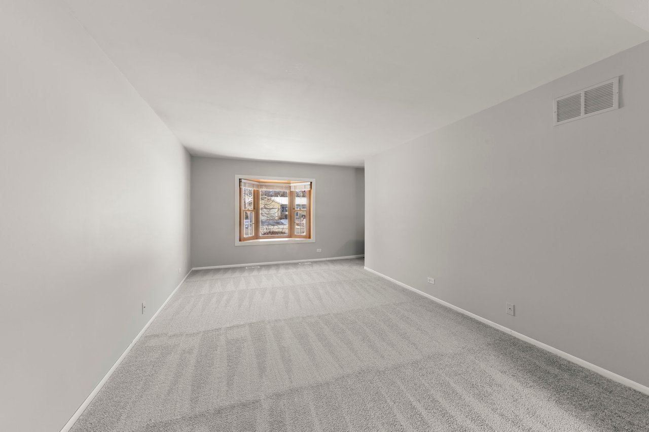 2240 Mecan Dr. Naperville