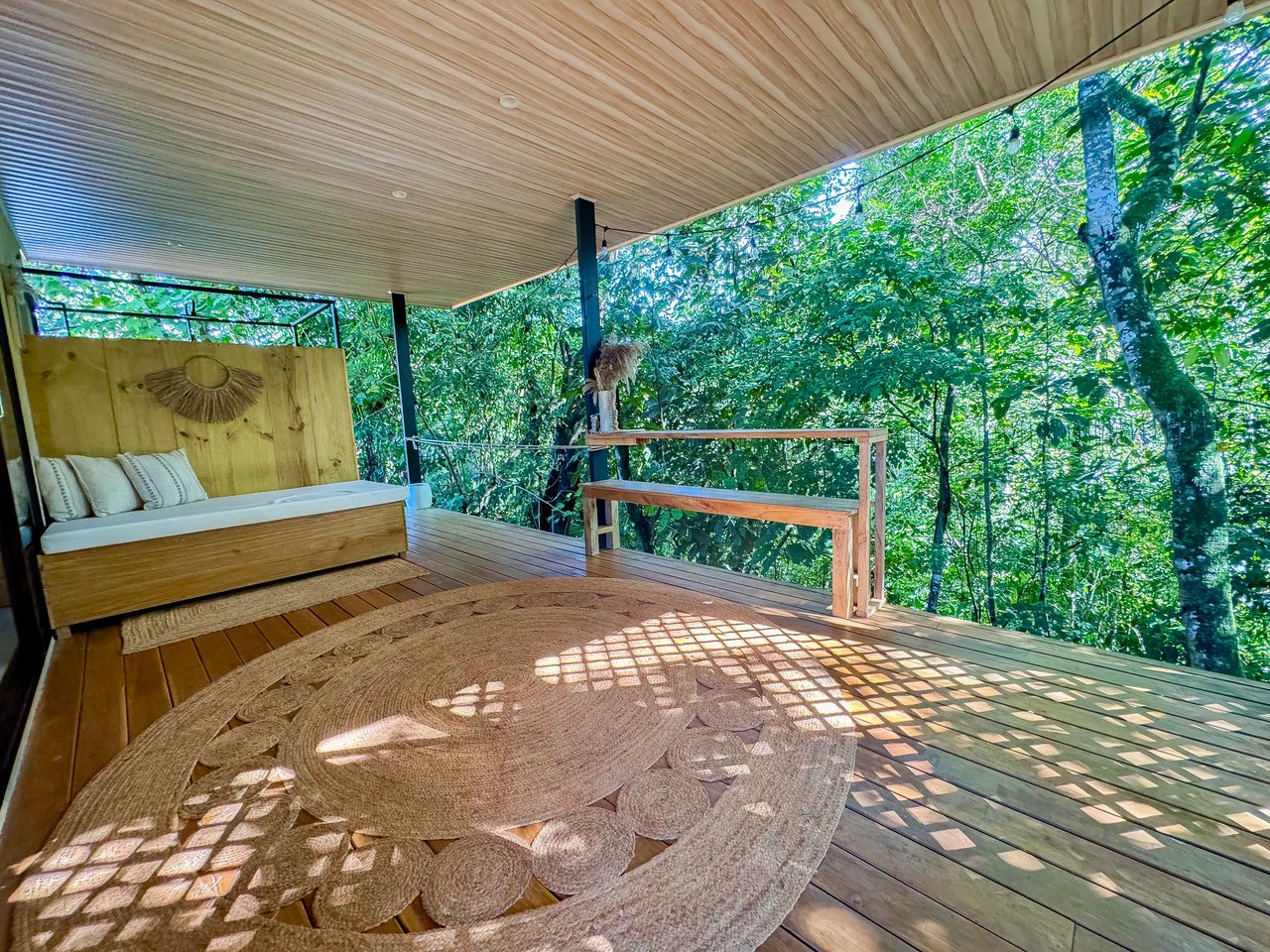 Jungle River Retreat with Airbnb & Build Space in Ojochal