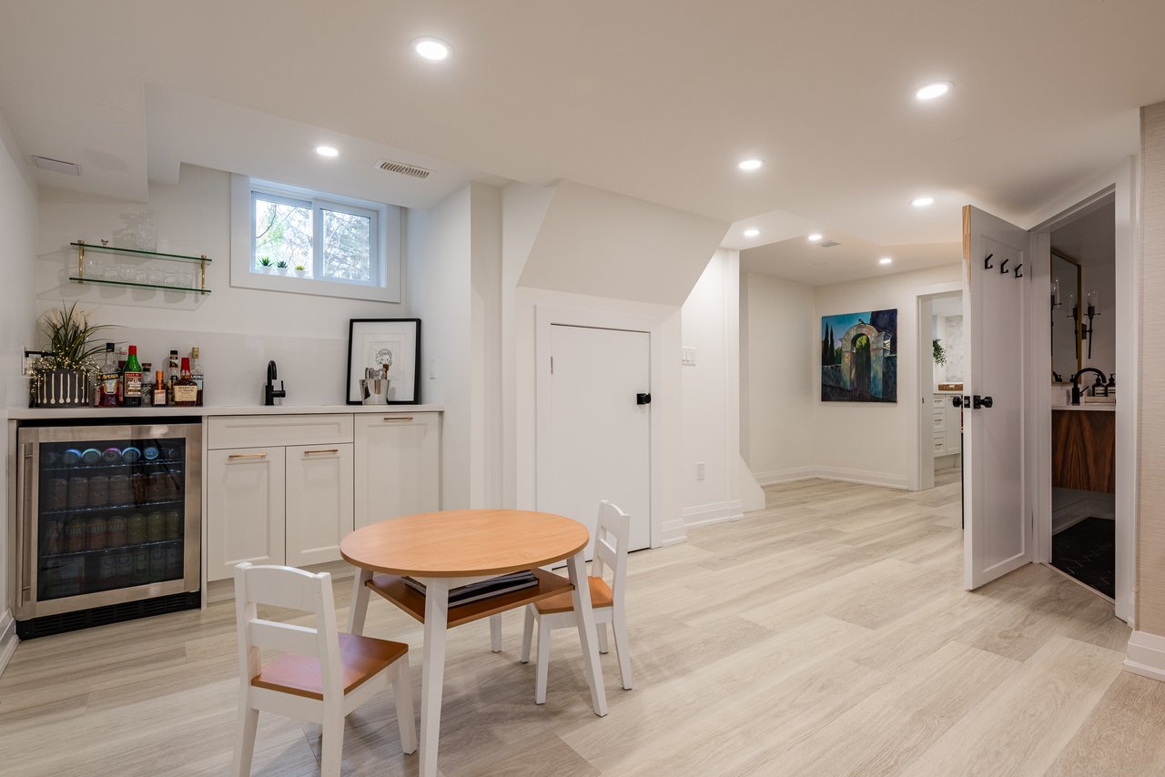 Central Oakville Bungalow