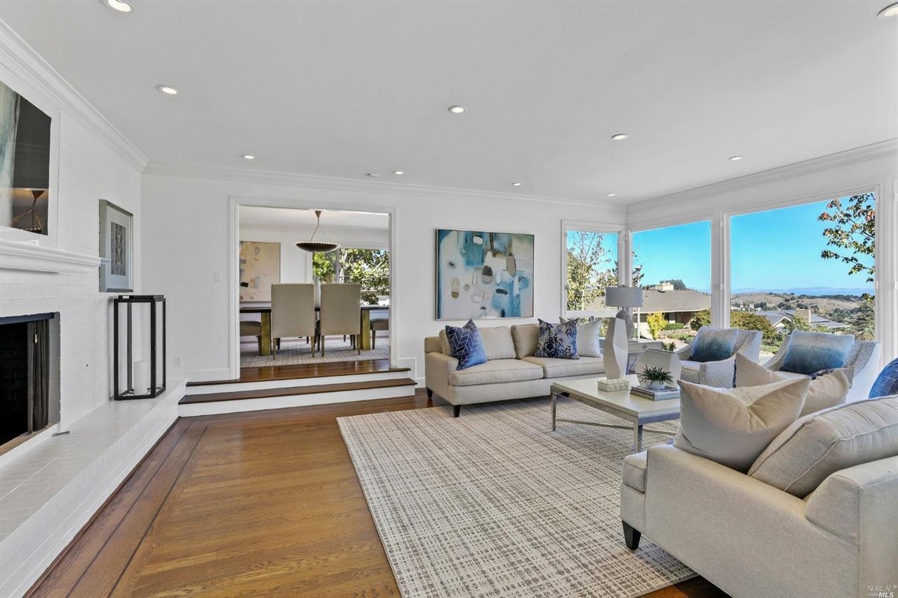151 Fernwood Dr