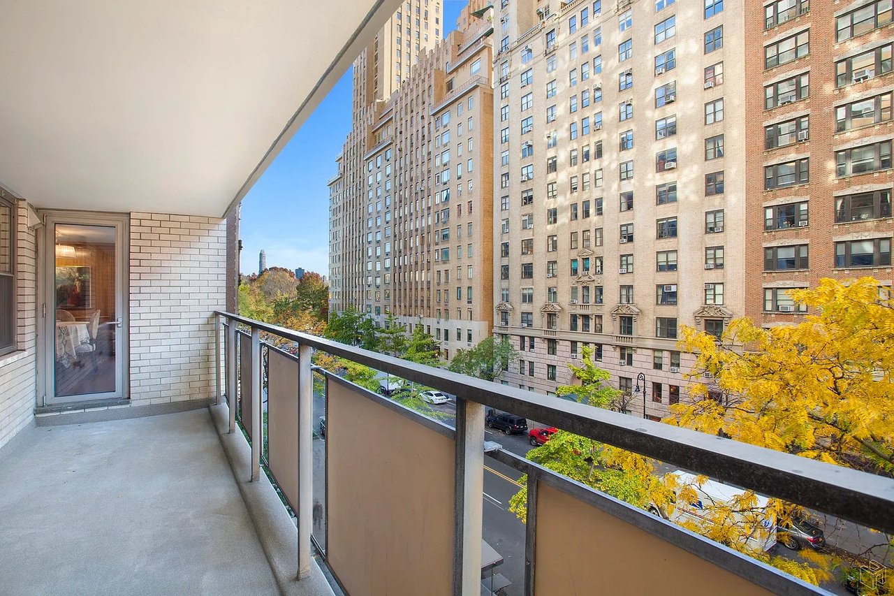 15 W 72nd St APT 6P