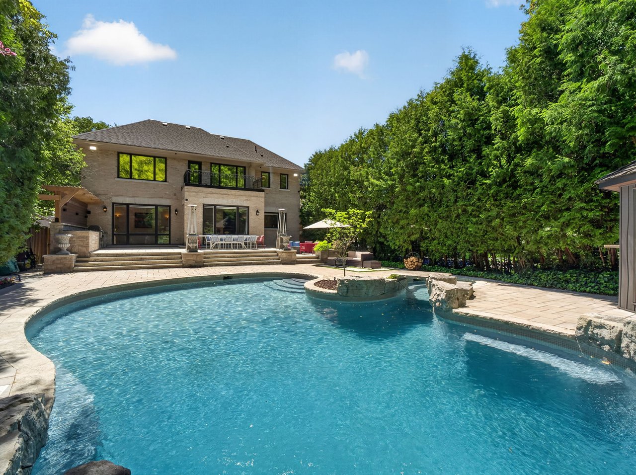 A Rare Ravine Estate