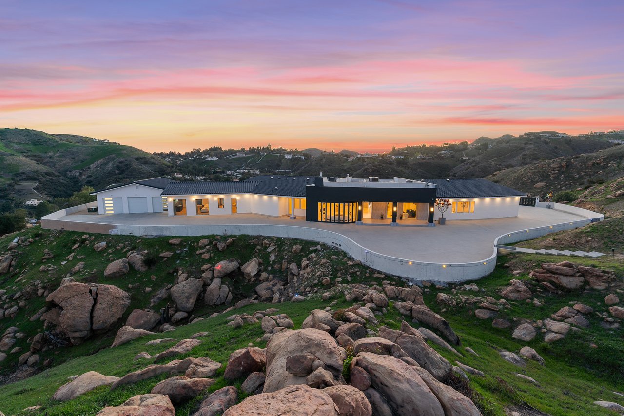 109 Buckskin Road: A Secluded Luxury Estate in Bell Canyon cover