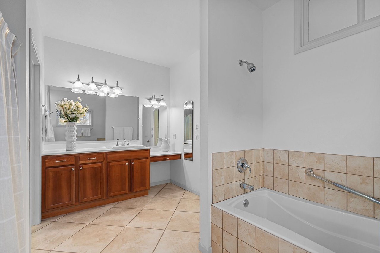 N4725 N Lakeshore Drive