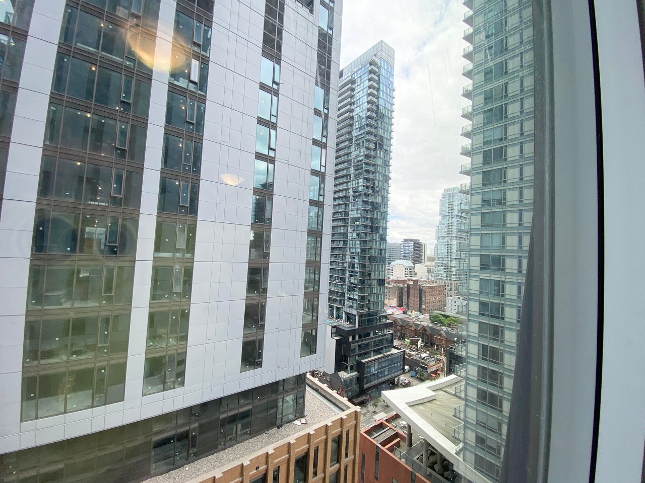 8 Widmer Street 2005