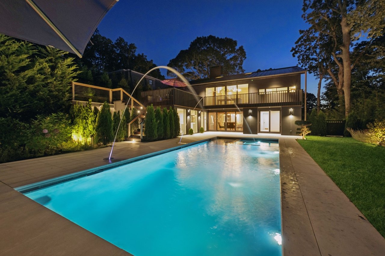18 Knoll Rd