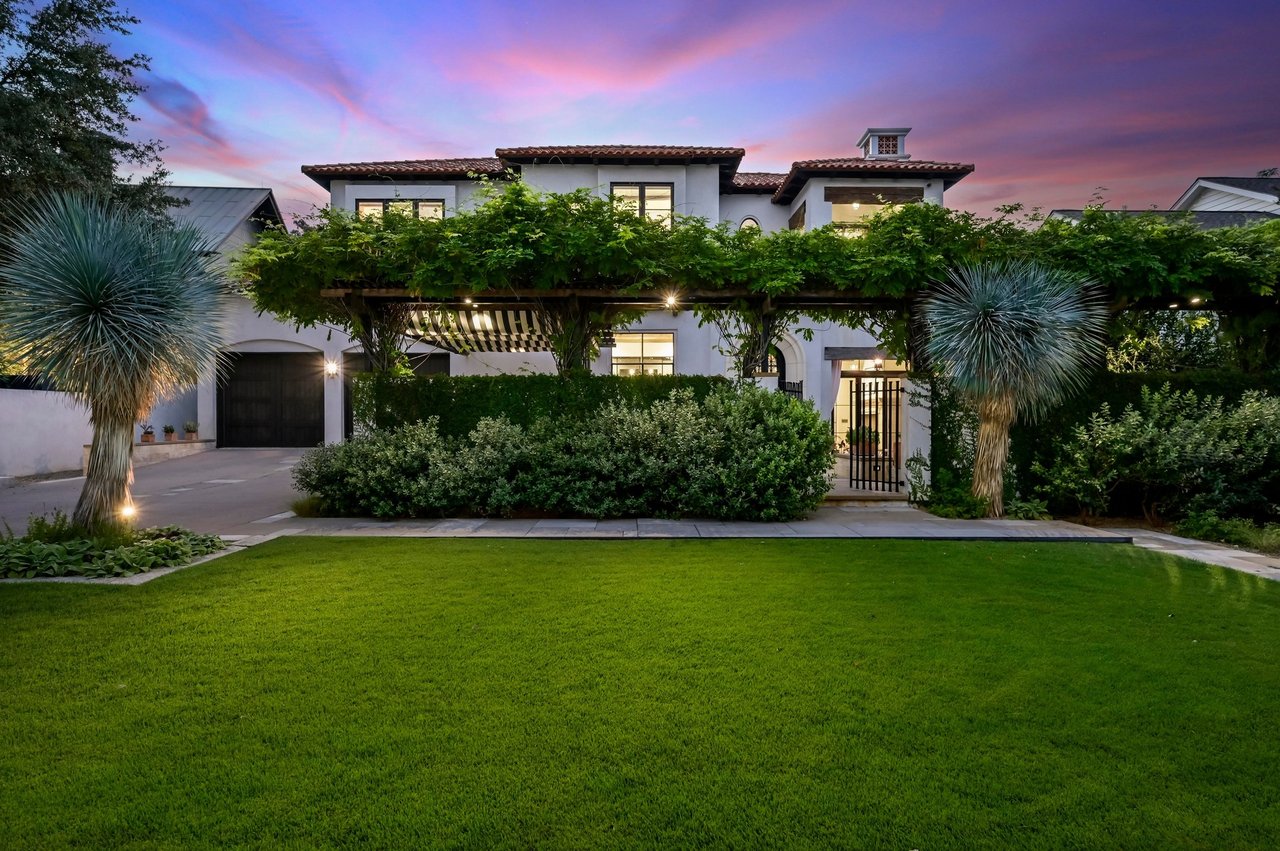 1308 Meriden Lane 