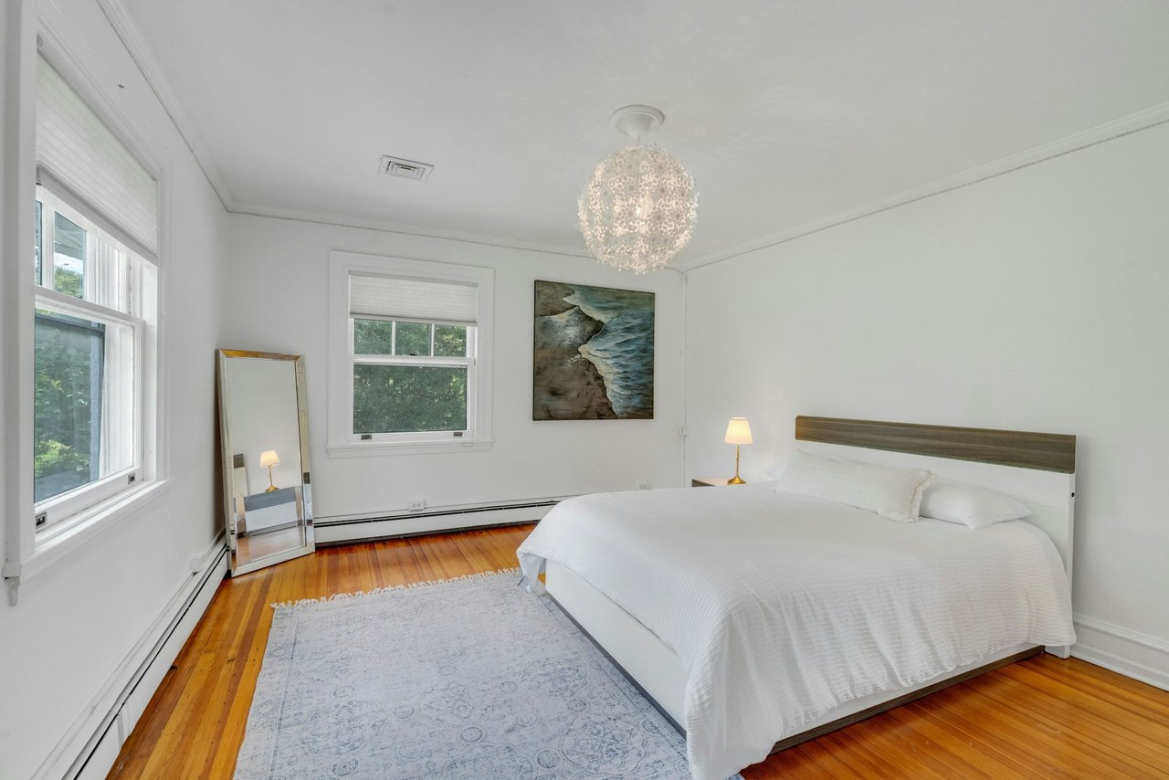 225 Glen Road