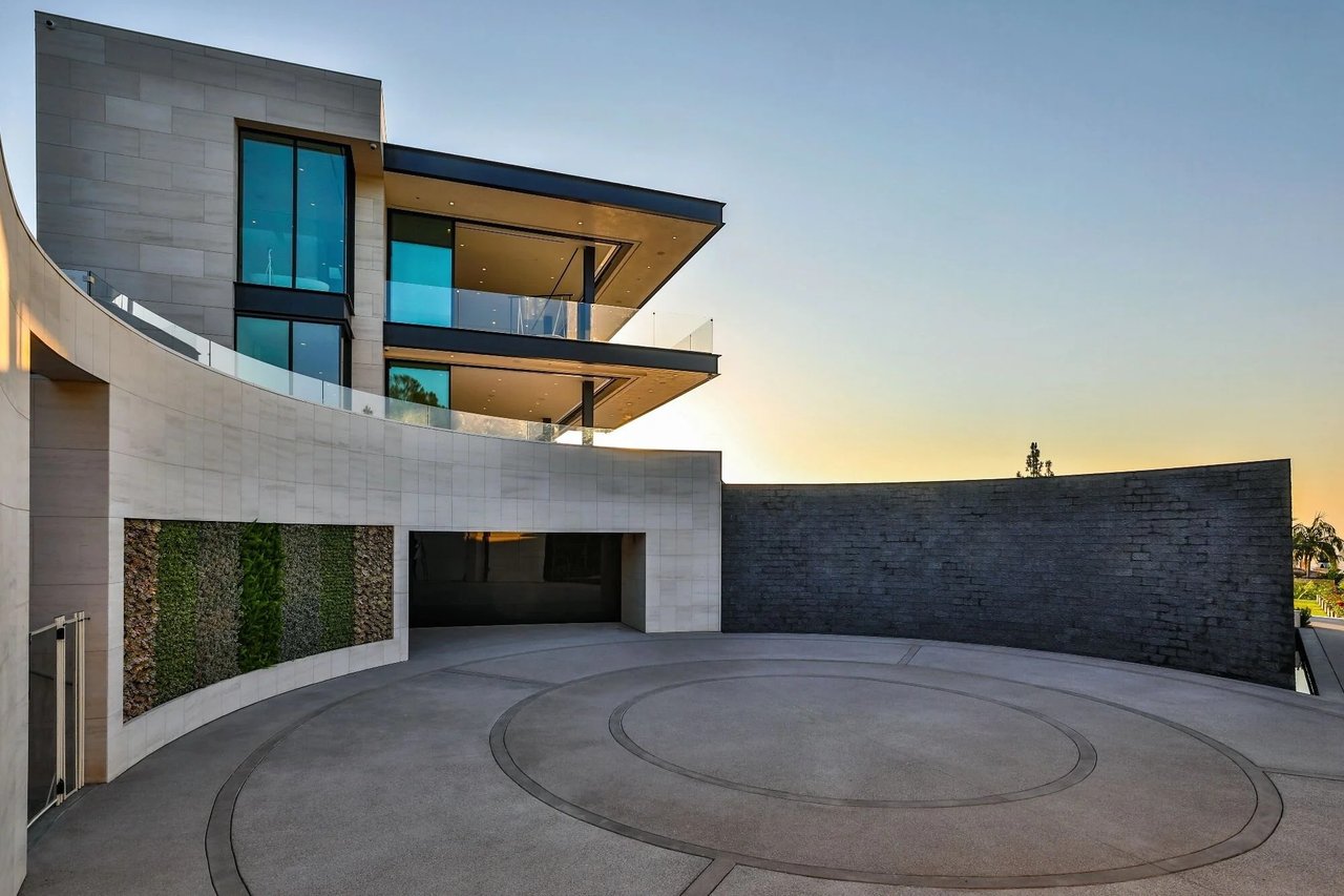 908 Bel Air Rd