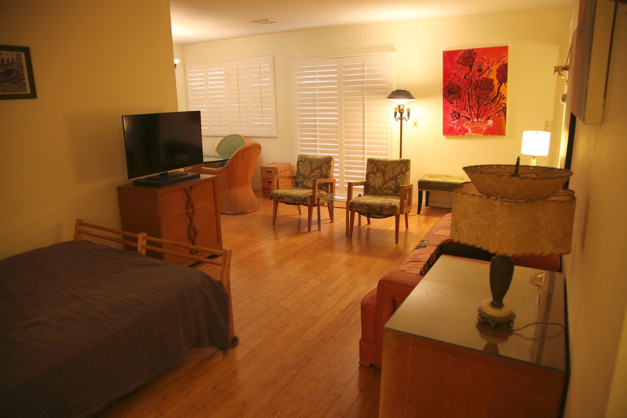 700 Westmount Dr #105