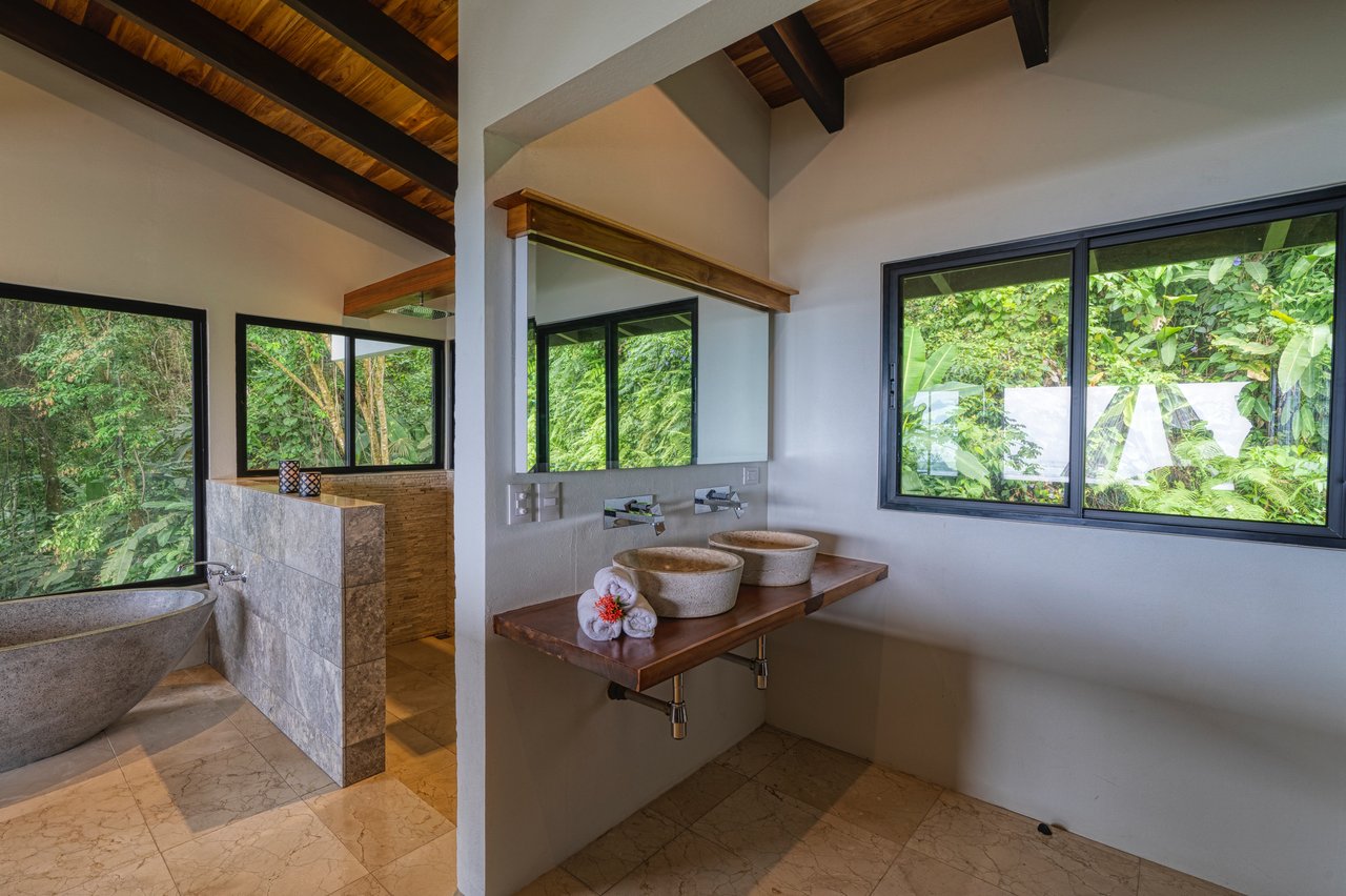 Beauty Villa- Ocean View in Uvita