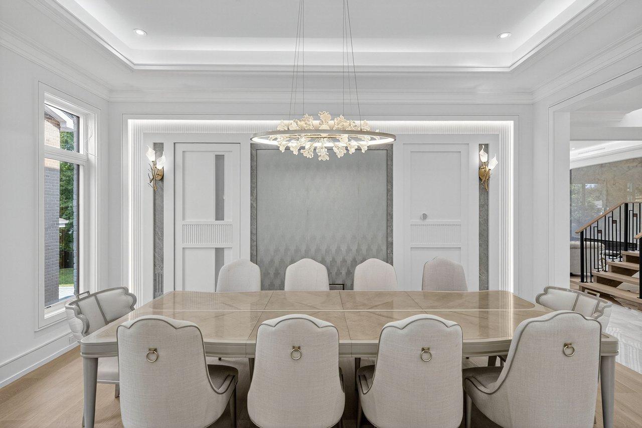 Distinctive Luxury Residence