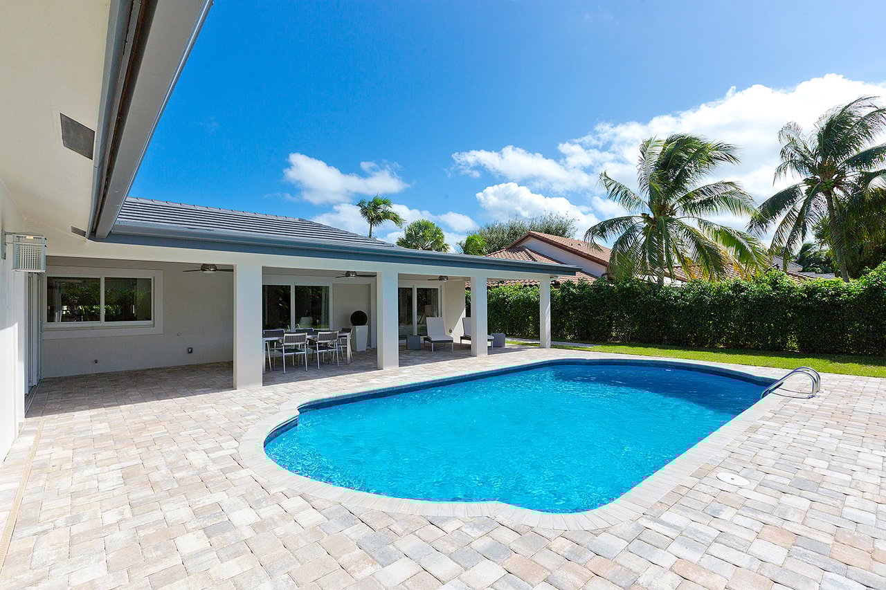 2367 Queen Palm Road