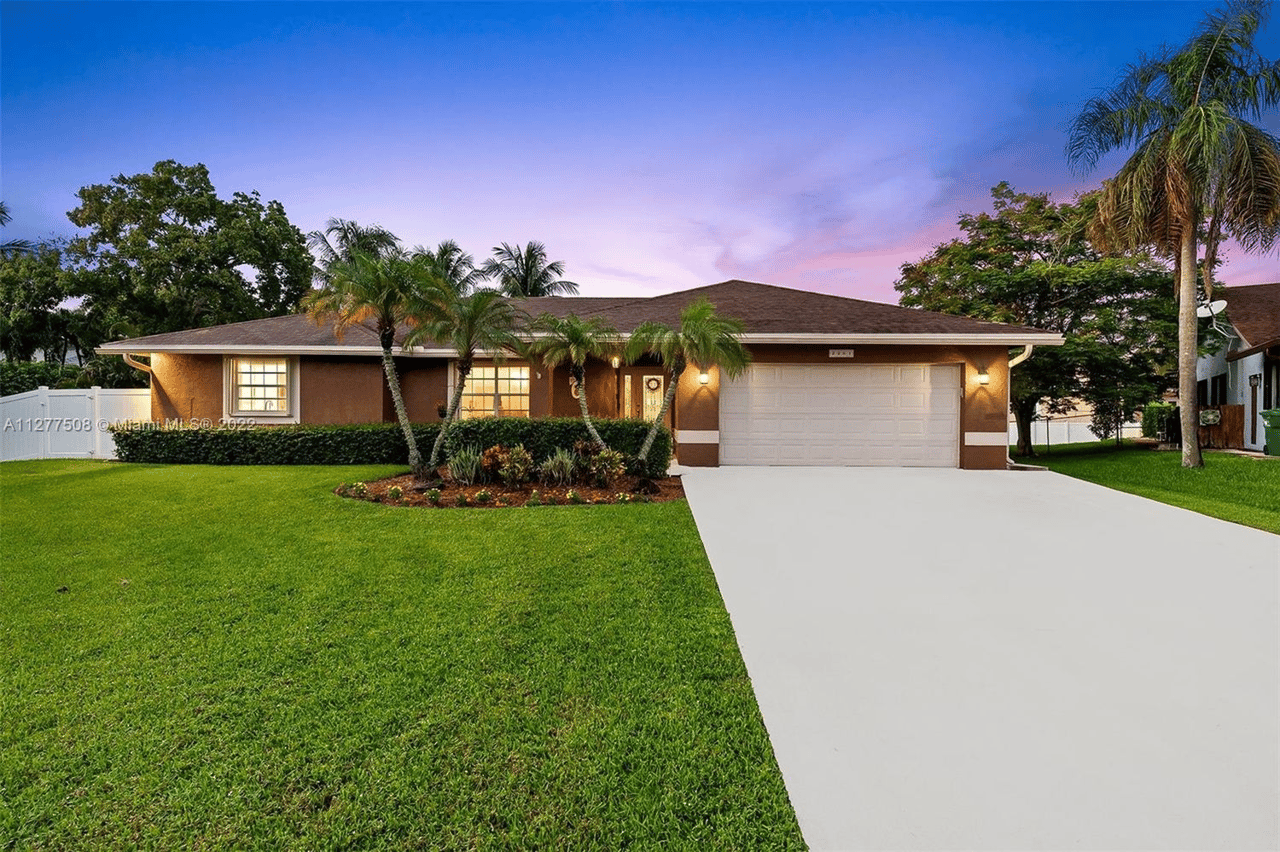 2261 NW 121st Ave