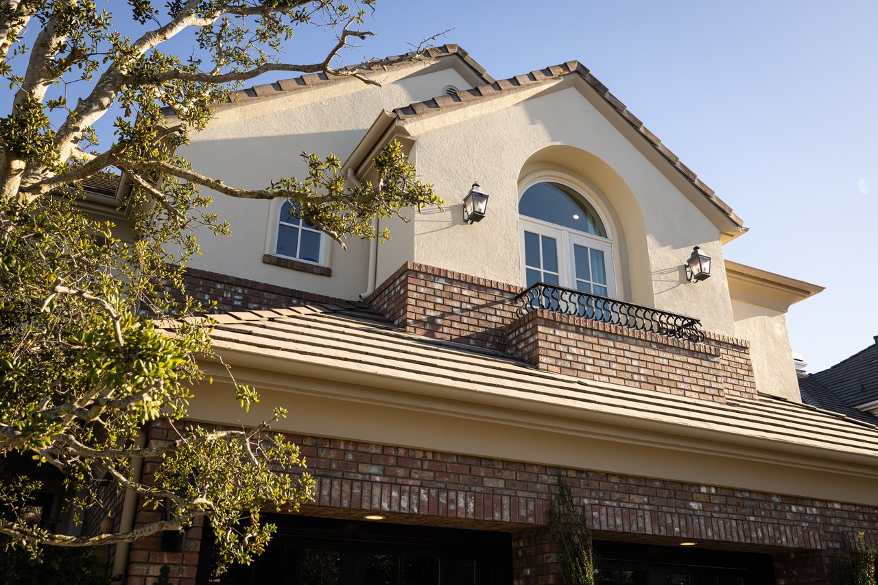 8 Gleneagles Drive