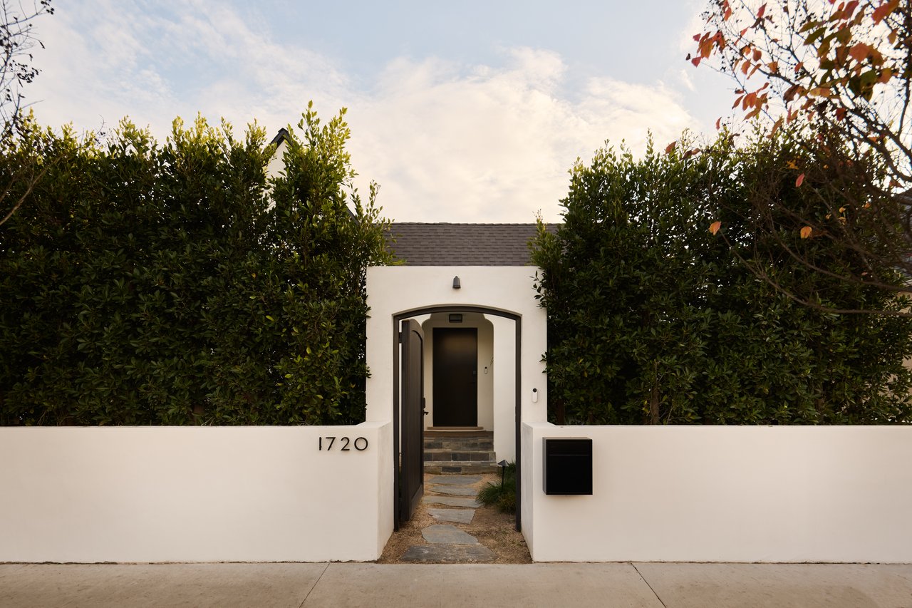 1720 Washington Way, Venice 