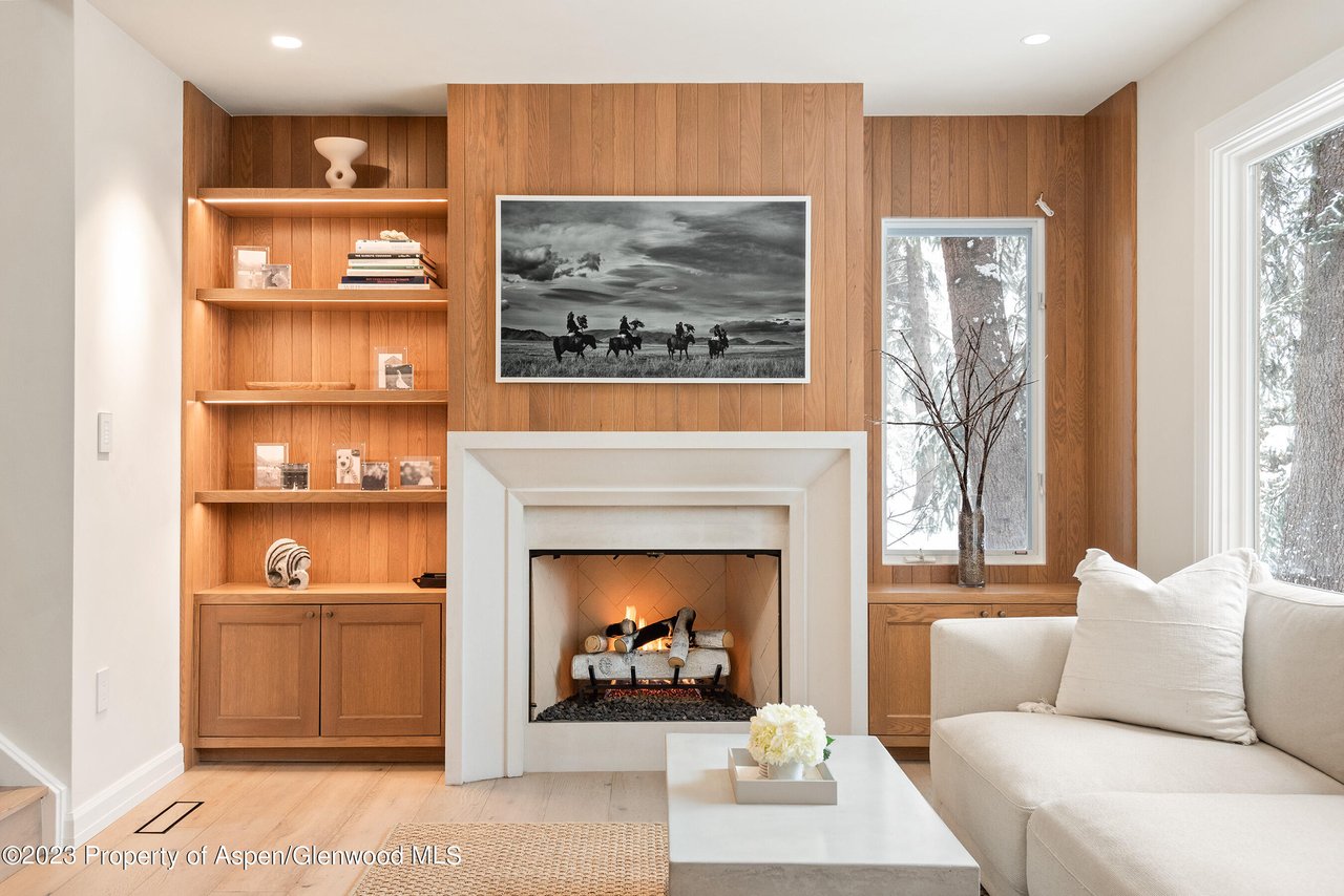 814 W Bleeker Street, C4