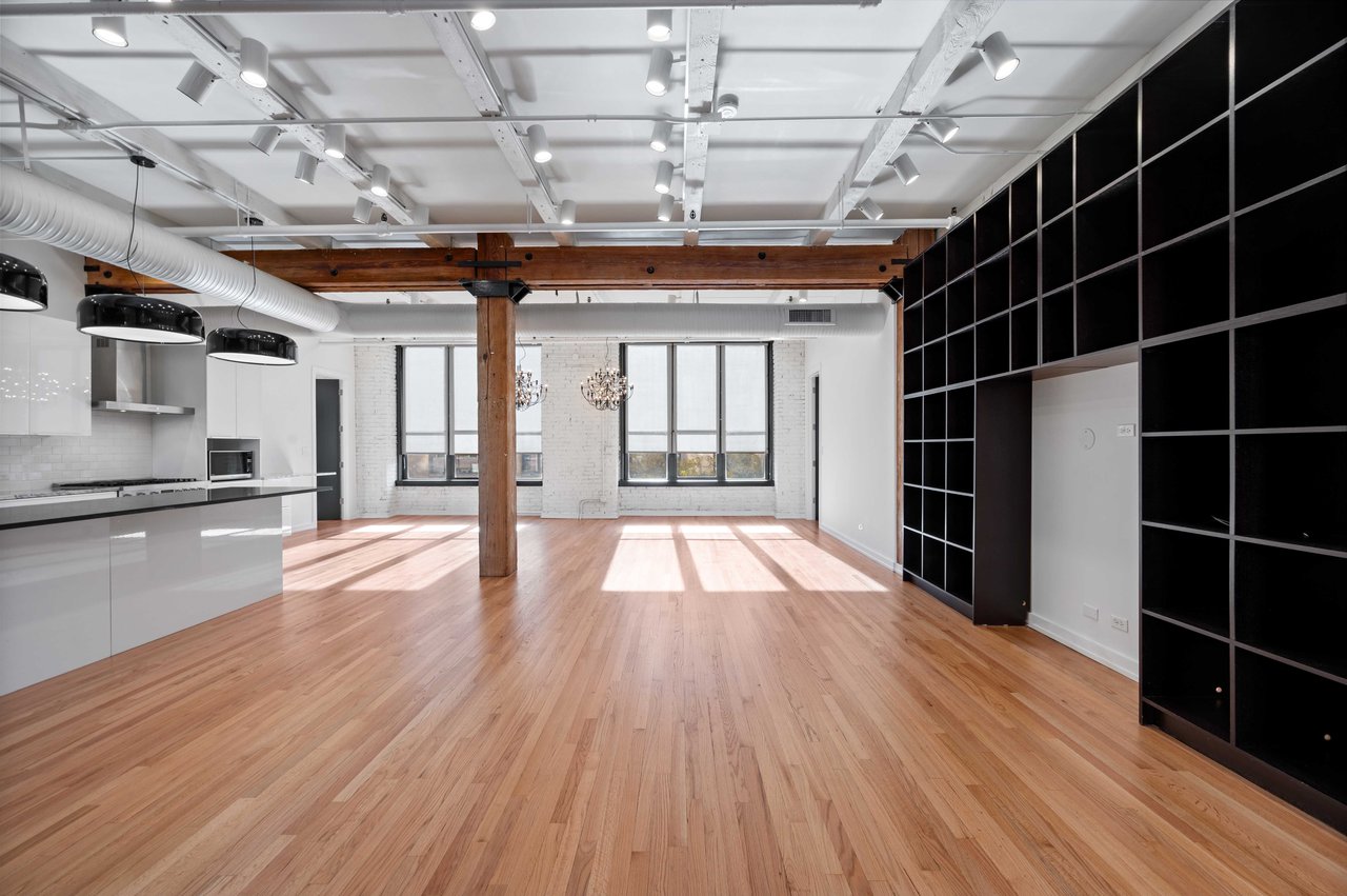 900 West Jackson Boulevard Unit 3W 