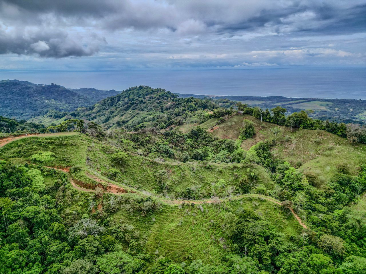 59.35 ACRES- Ocean And Mountain View Land, 6 Building Areas, Legal Water, Public Road, 20min From Beaches!!!