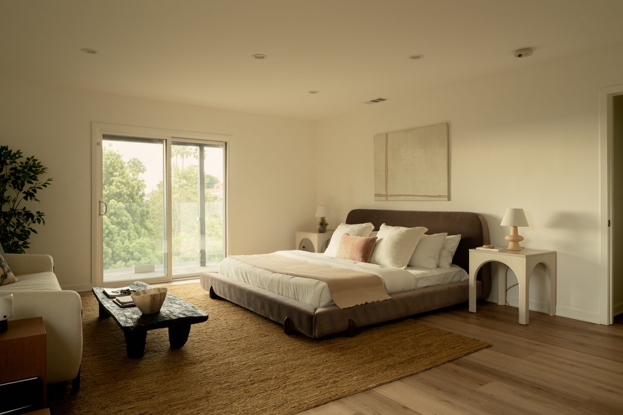 3763 Prestwick Dr, los feliz