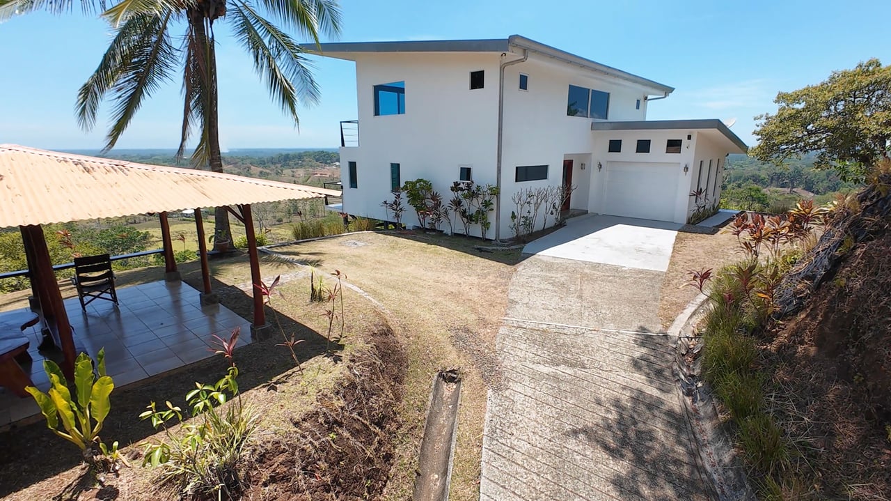 Exceptionally Private Home with Panoramic Ocean, Mountain & Sunset Views - Casa Sol