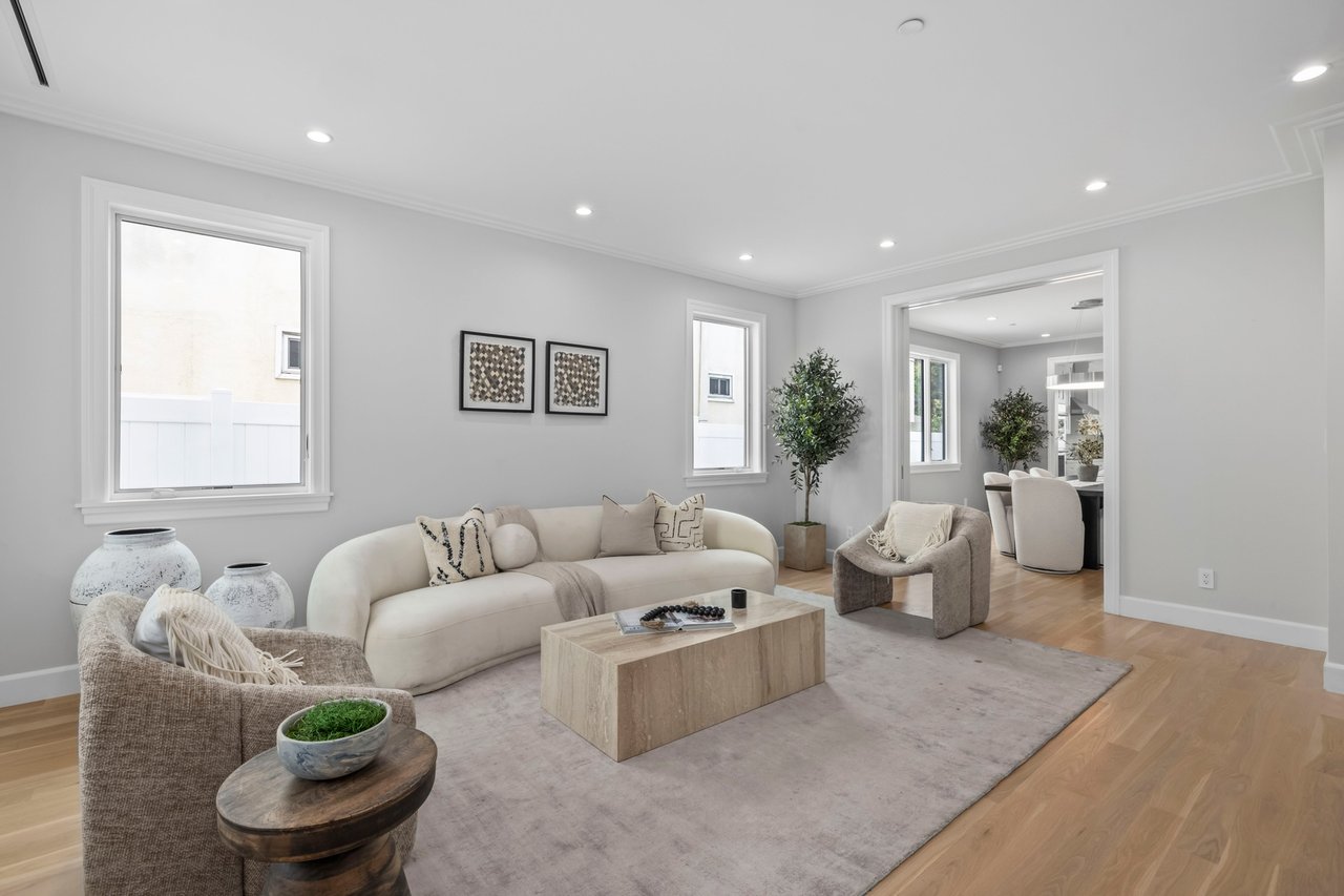 633 N Formosa Ave