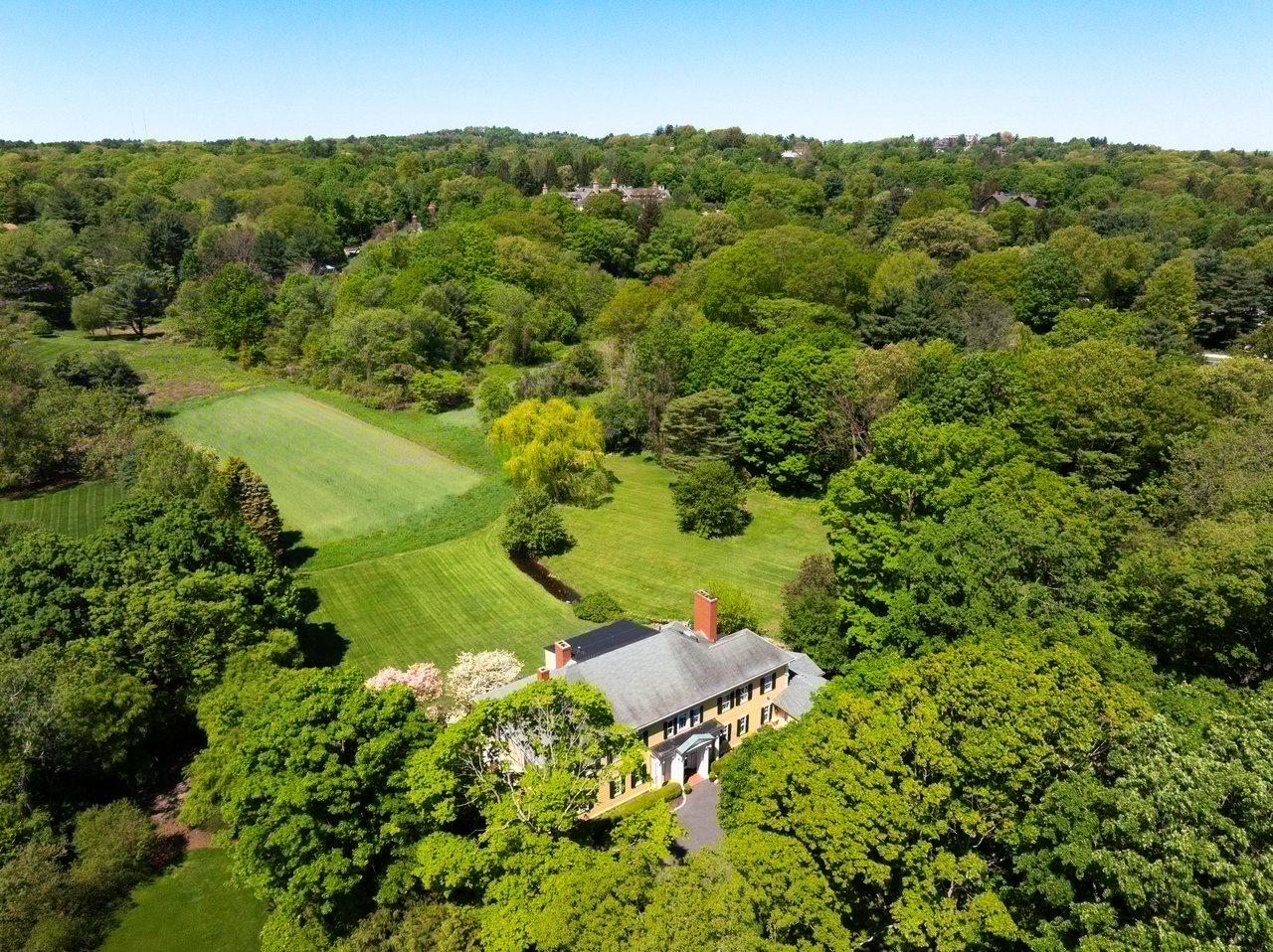 77 Sargent Crossway