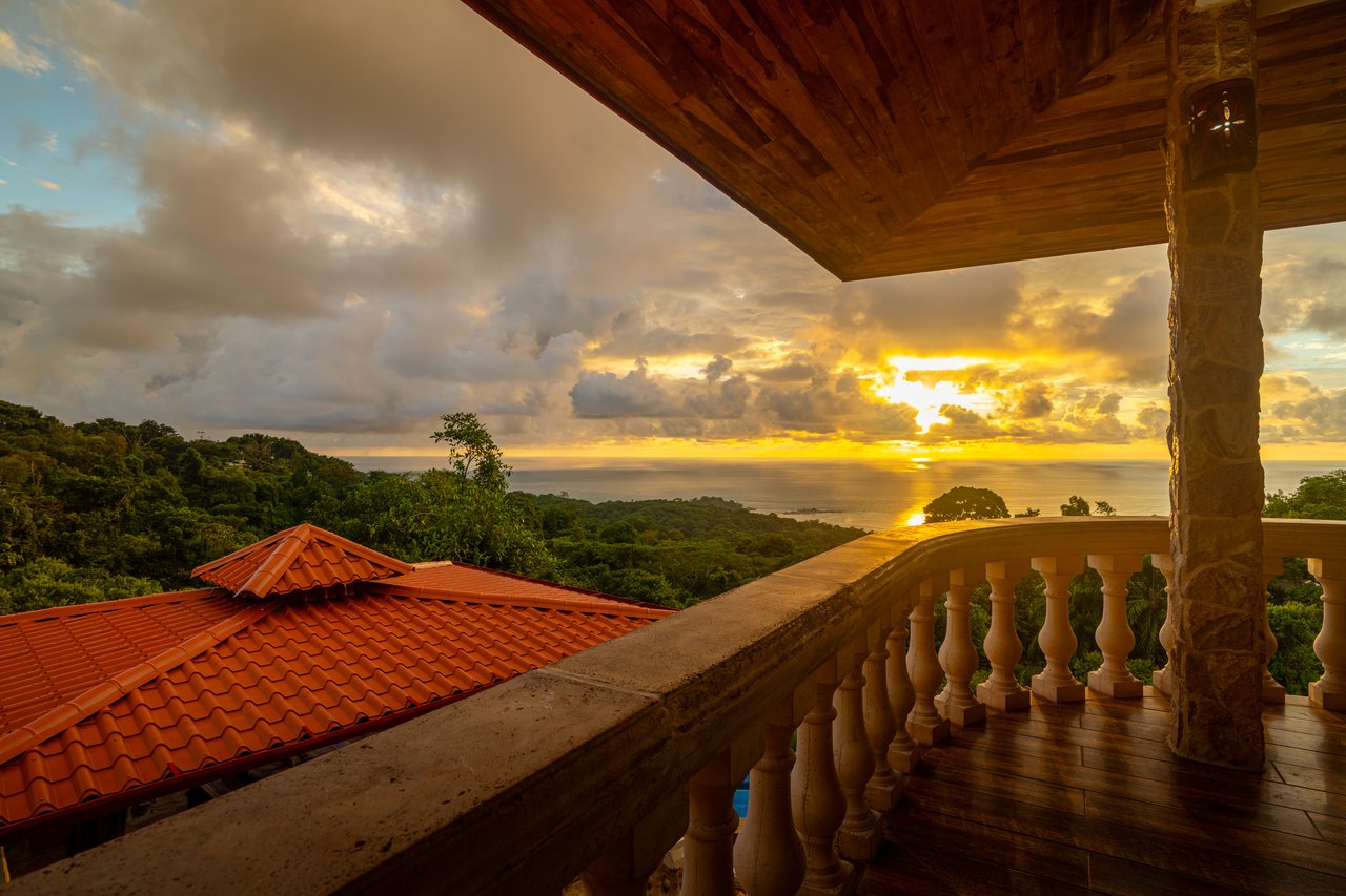 Castillo Puesta del Sol, Escalares - 