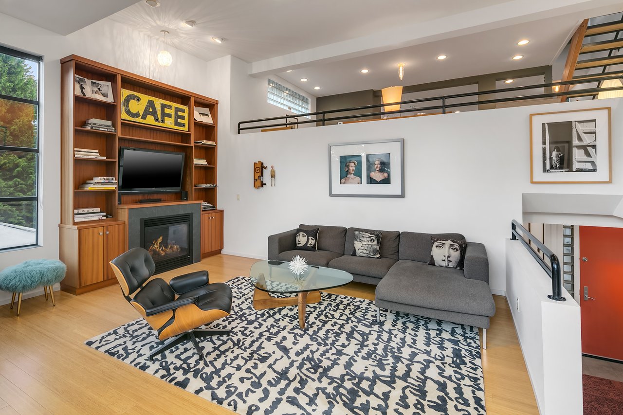 1546 Madrona Dr