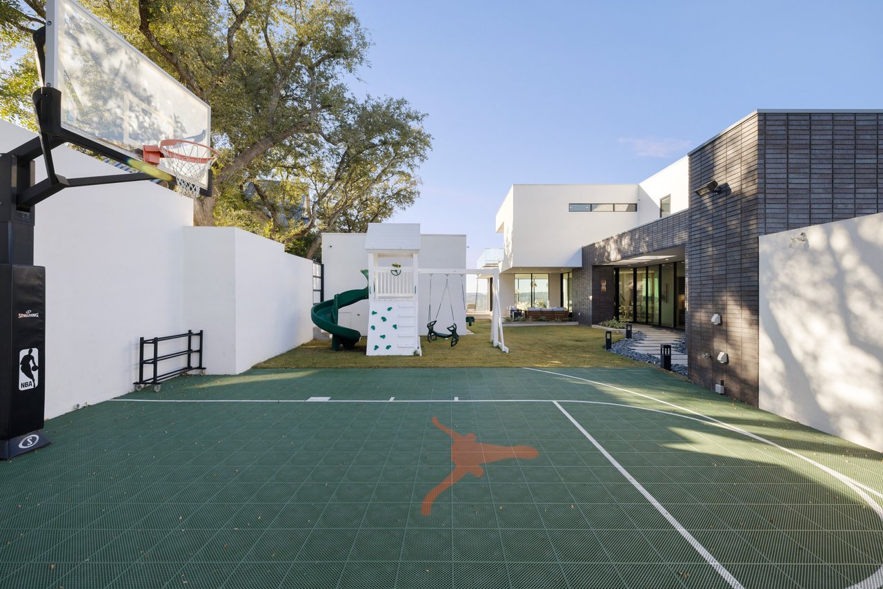 Christie's Masterpiece Living