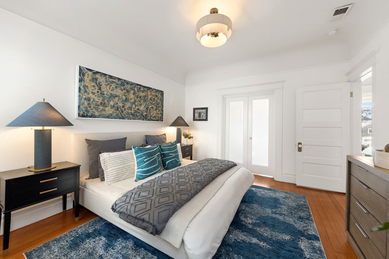 Top-Floor Edwardian In The Castro