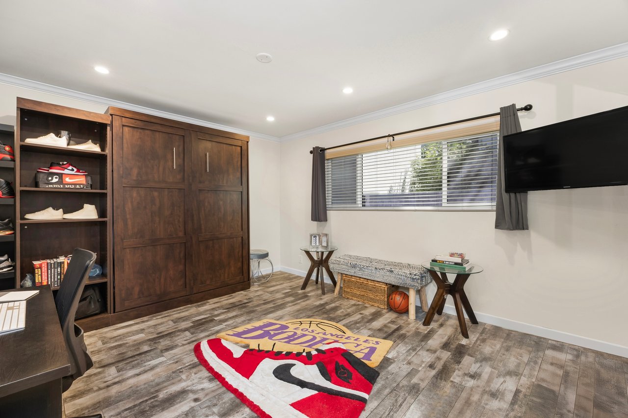 1734 N. Fuller Avenue, No. 209