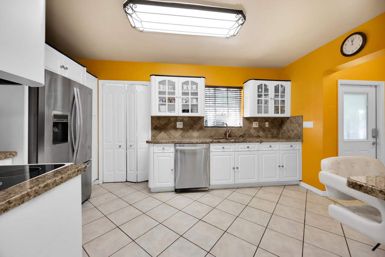 Calling All Investors - Pinecrest Duplex For Sale