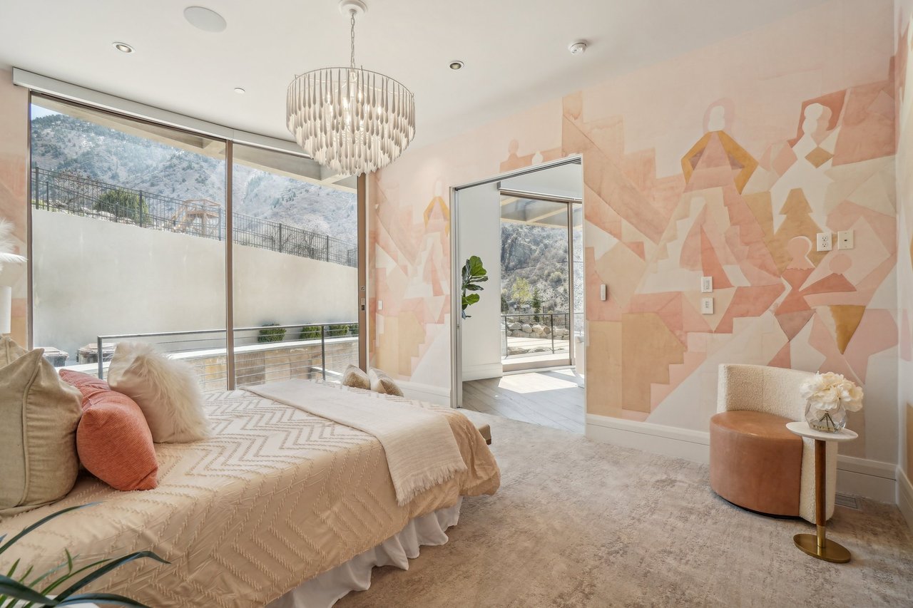 4141 E Canyon Estate Dr