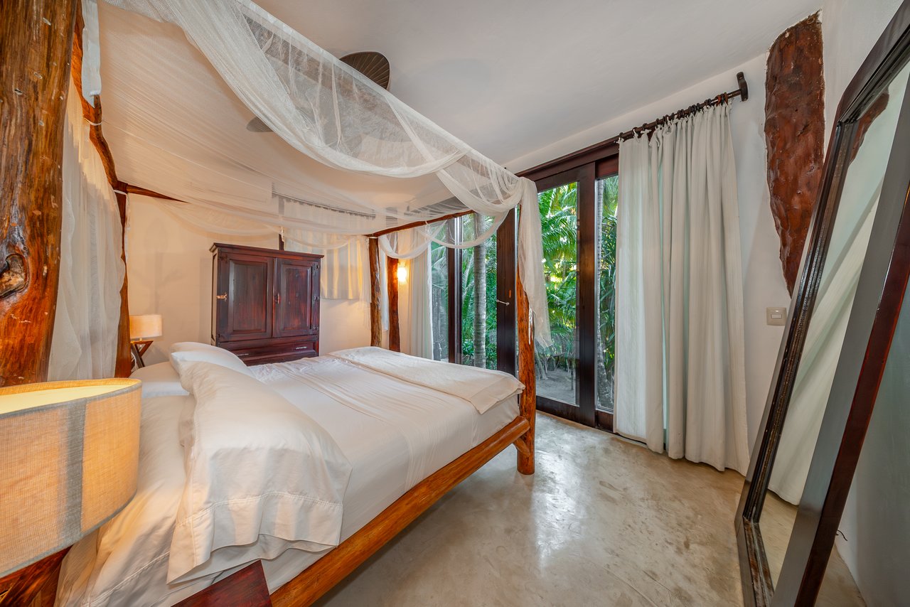 Casa Chic Tulum | Rare Beachfront Estate in Hotel Zone