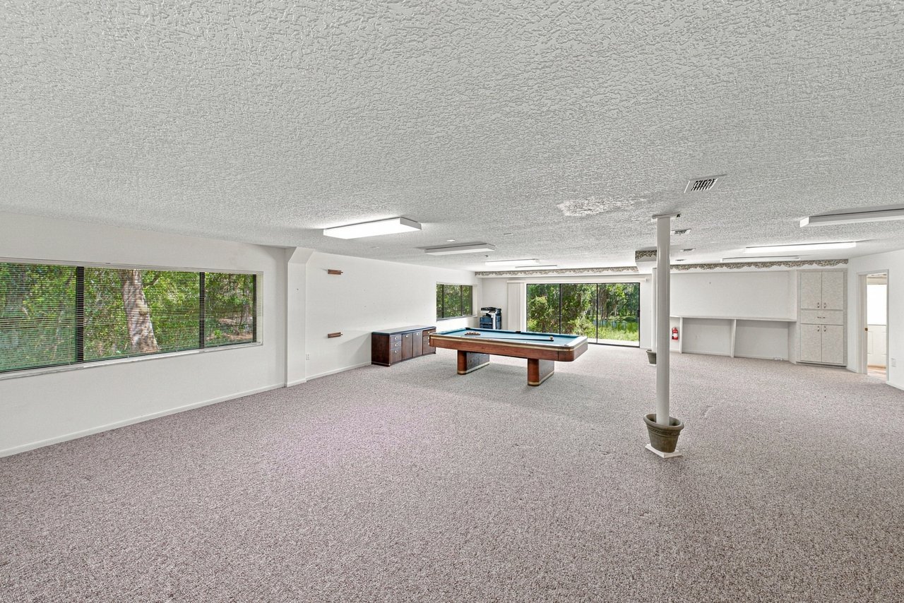 18728 LAKE IOLA RD