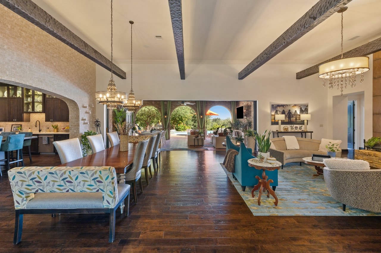 12802 Hacienda Ridge