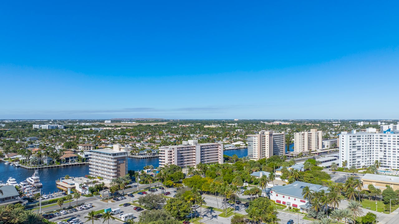 W Pompano Beach Hotel & Residences