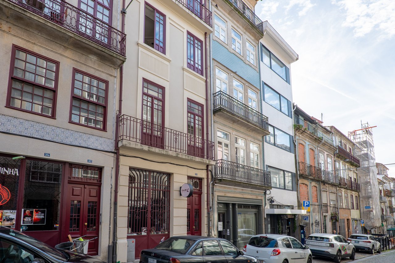 Prime Fine-Dining Restaurant Business Transfer (“Trespasse”) in Central Porto