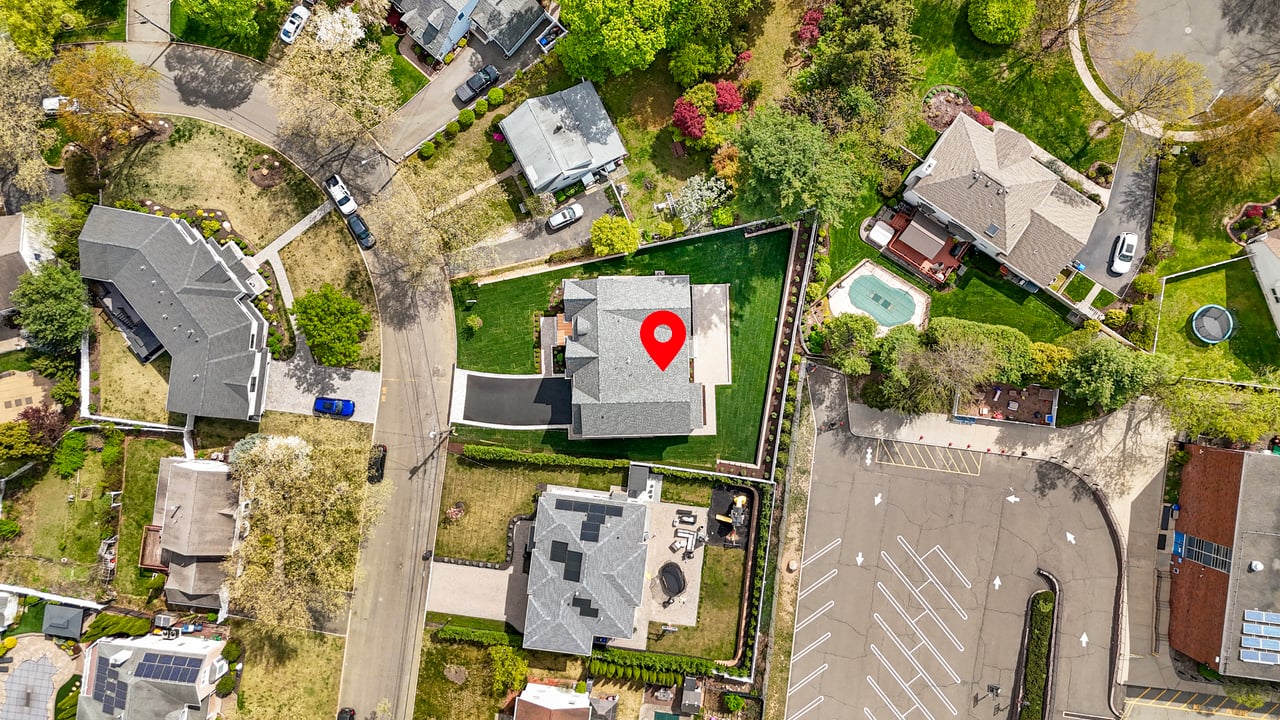 229 Bogert Pl