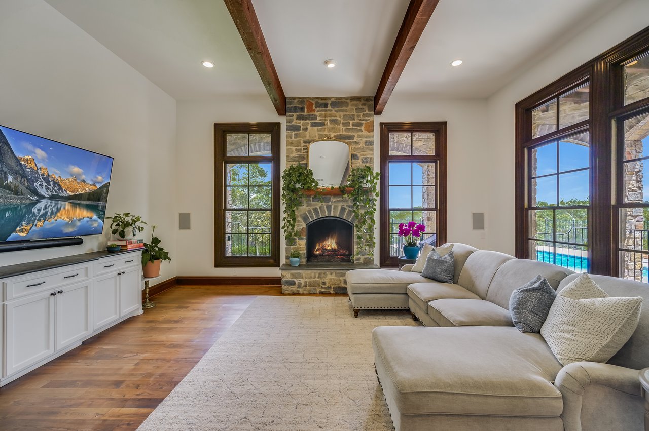 4604 Mantle Drive