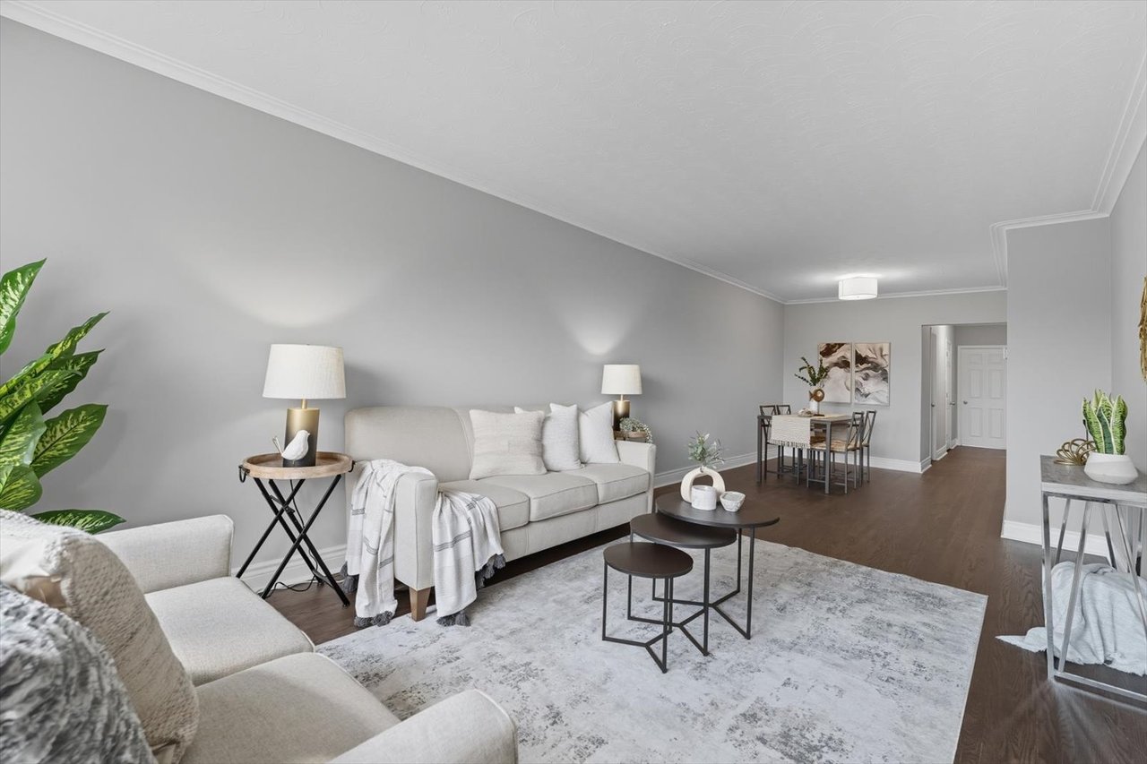 1624 Coram Cres