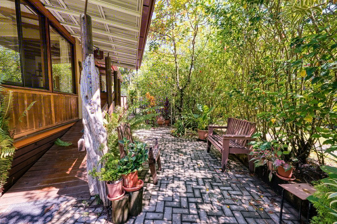 DOMINICAL HOTEL OR RETREAT WITH 11 RENTALS PLUS OWNER’S HOME