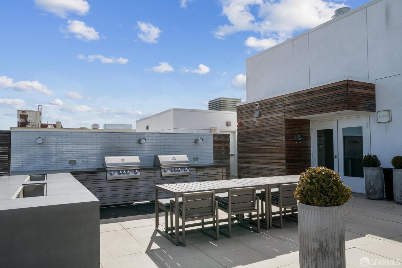 1450 Franklin Street # 902