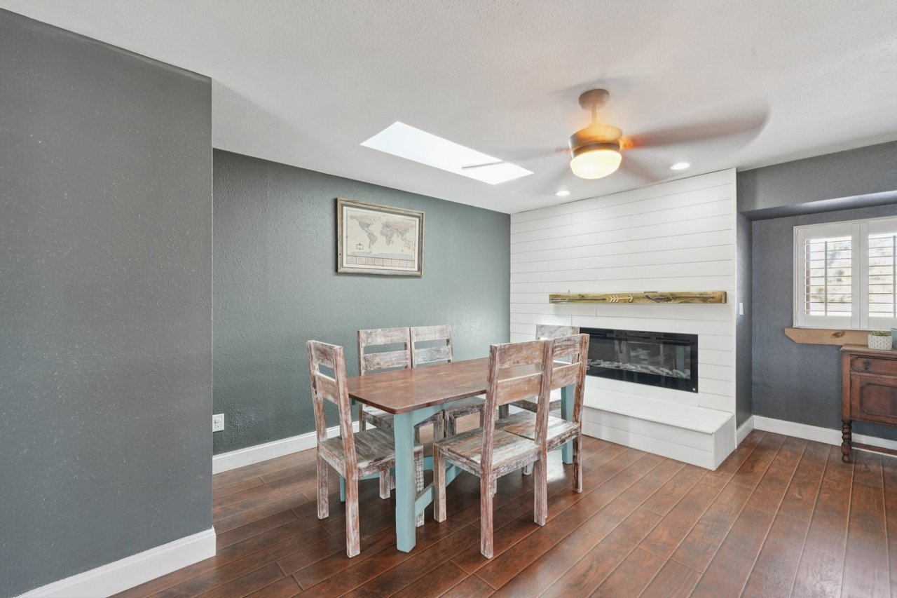 1003 W Camino Al Cielo Dr